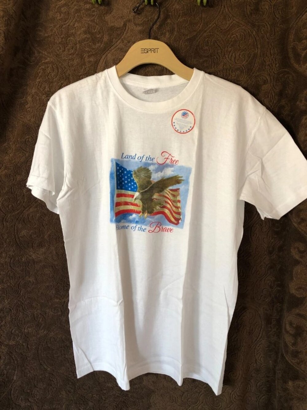 Land of the Free Home of the Brave Mens White Graphic T-Shirt Short Sleeve Sz L